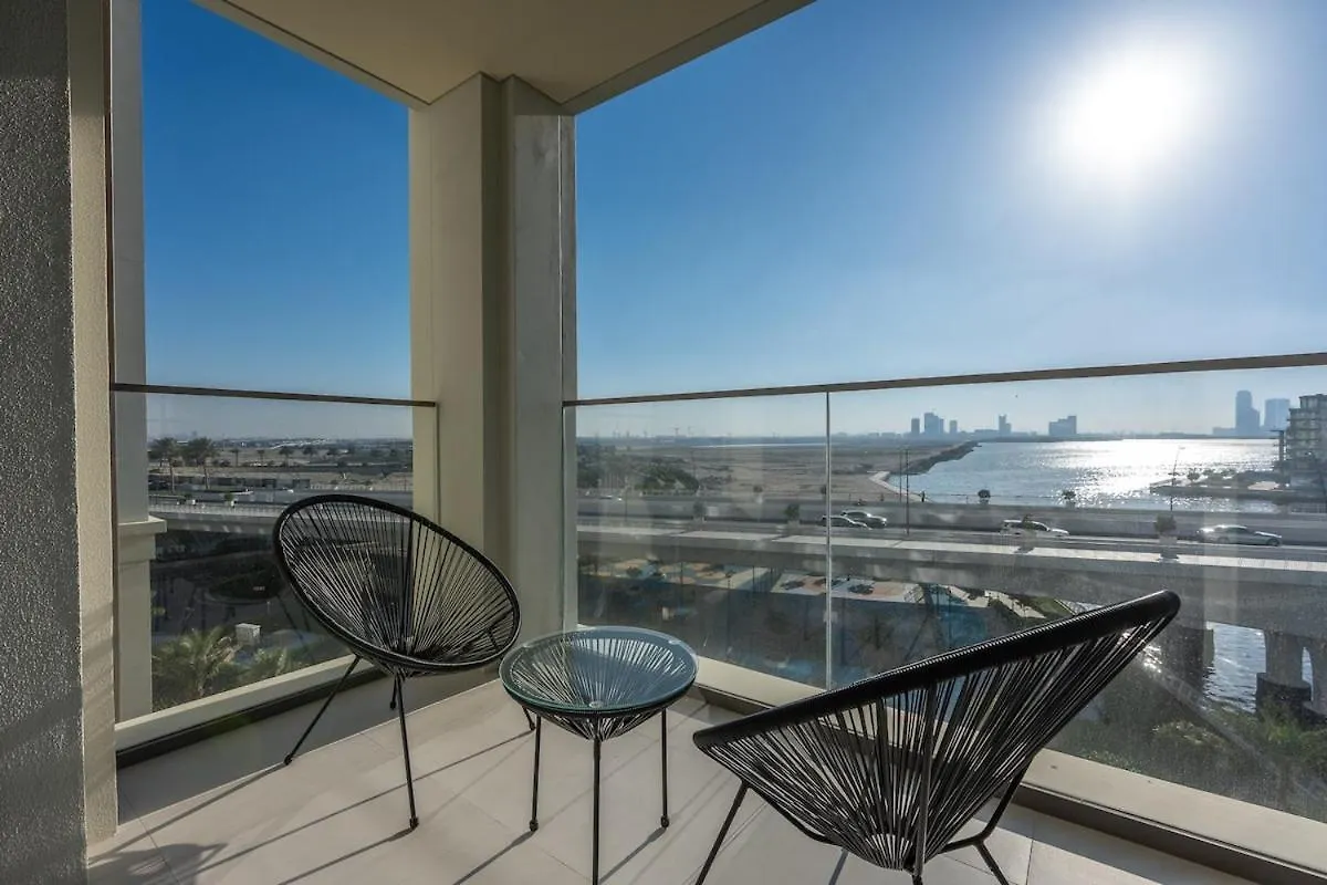 Dazzling 3-Bedrooms Apartment In The Heart Of Dubai Creek Harbour