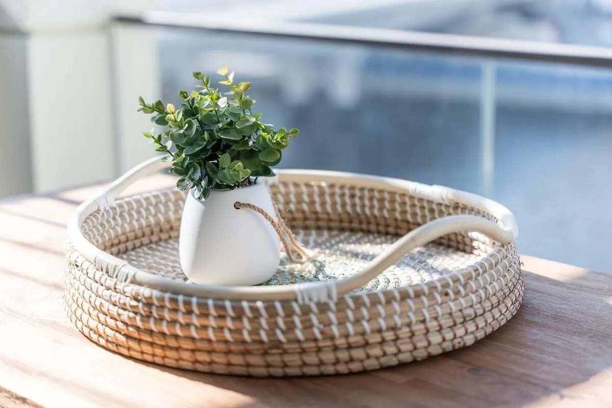 Dazzling 3-Bedrooms Apartment In The Heart Of Dubai Creek Harbour