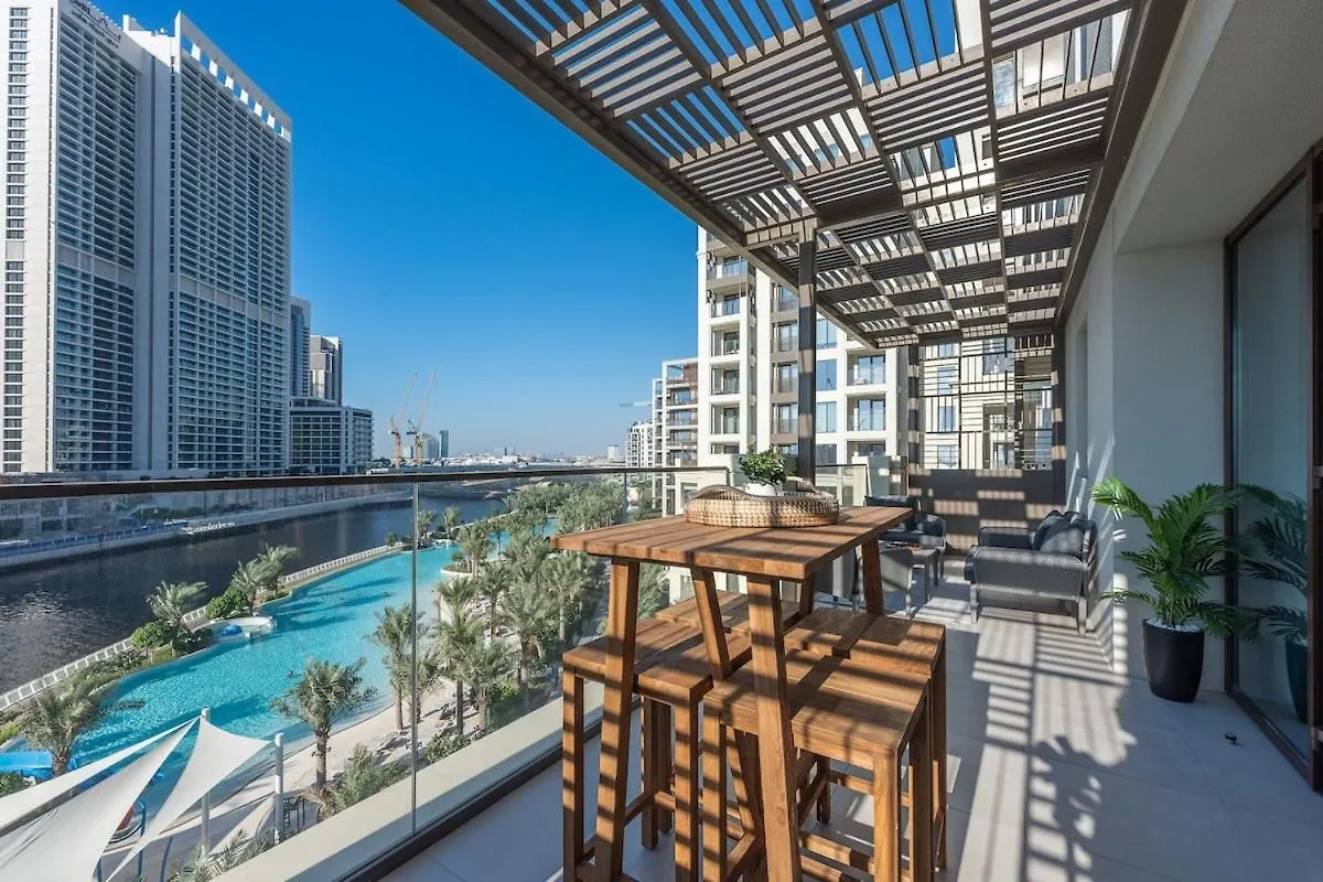 Dazzling 3-Bedrooms Apartment In The Heart Of Dubai Creek Harbour 0*,
