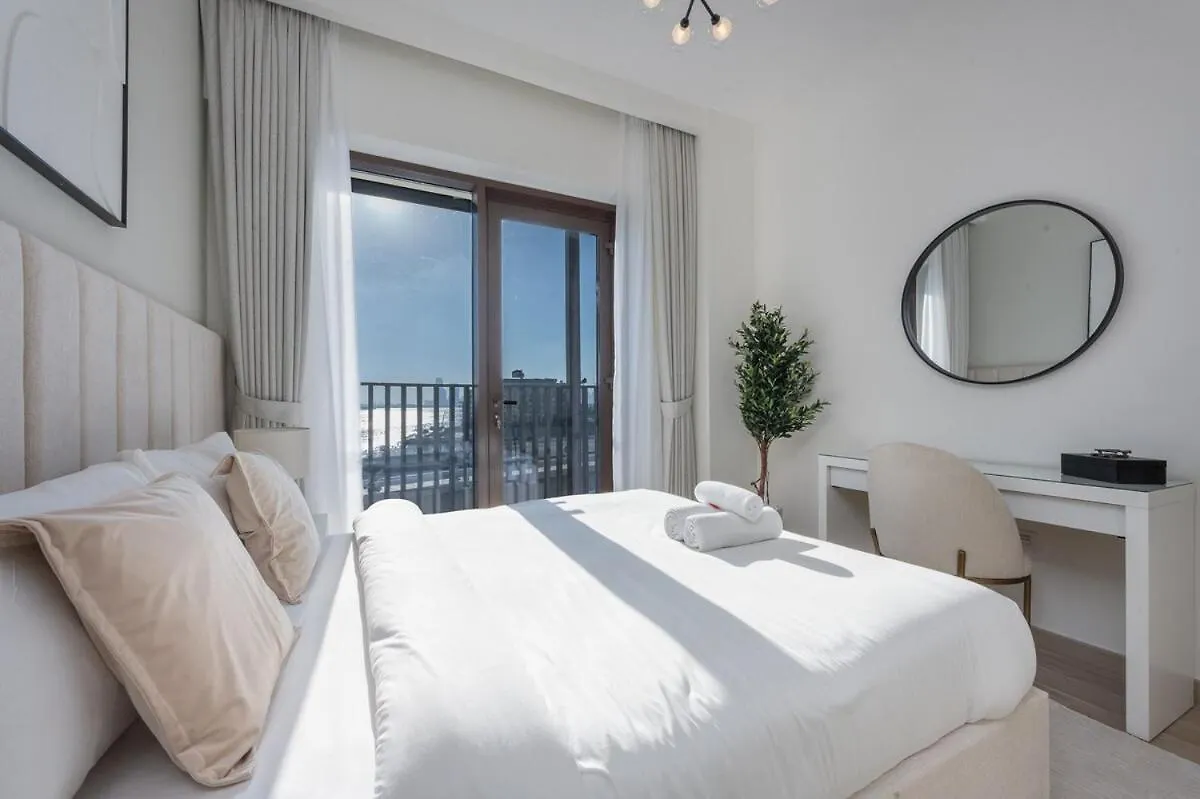 Dazzling 3-Bedrooms Apartment In The Heart Of Dubai Creek Harbour