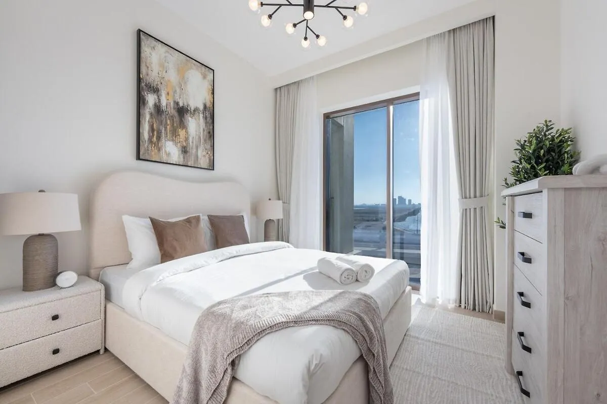 Dazzling 3-Bedrooms Apartment In The Heart Of Dubai Creek Harbour
