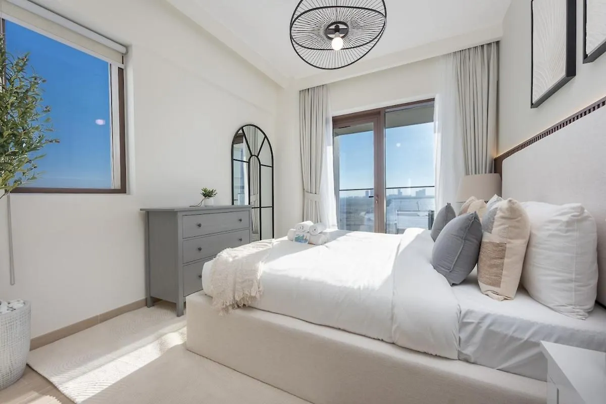 Dazzling 3-Bedrooms Apartment In The Heart Of Dubai Creek Harbour