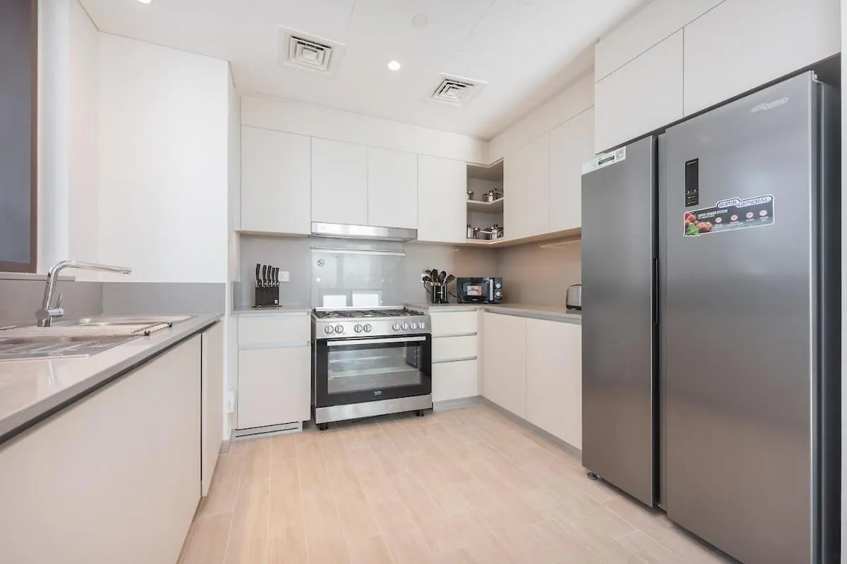 Dazzling 3-Bedrooms Apartment In The Heart Of Dubai Creek Harbour 0*,  United Arab Emirates