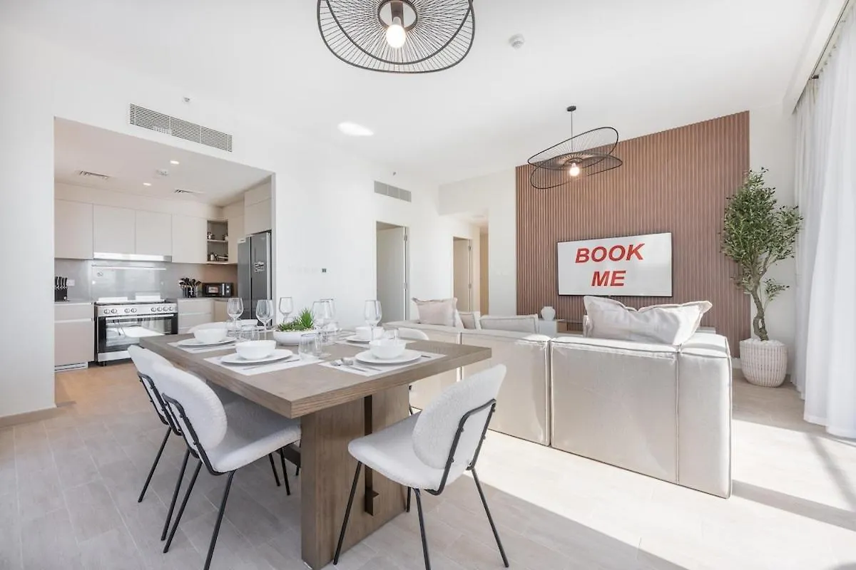 Dazzling 3-Bedrooms Apartment In The Heart Of Dubai Creek Harbour